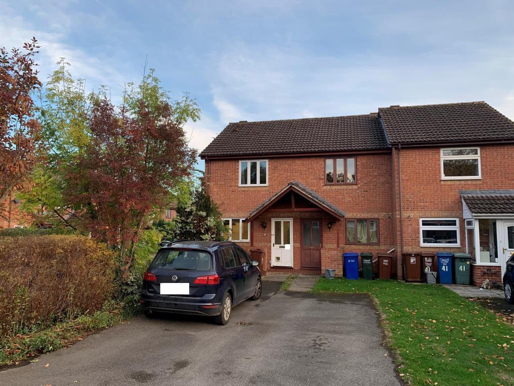 Coopers Green, Bicester, OX26 2 bed end of terrace house £1,200 pcm