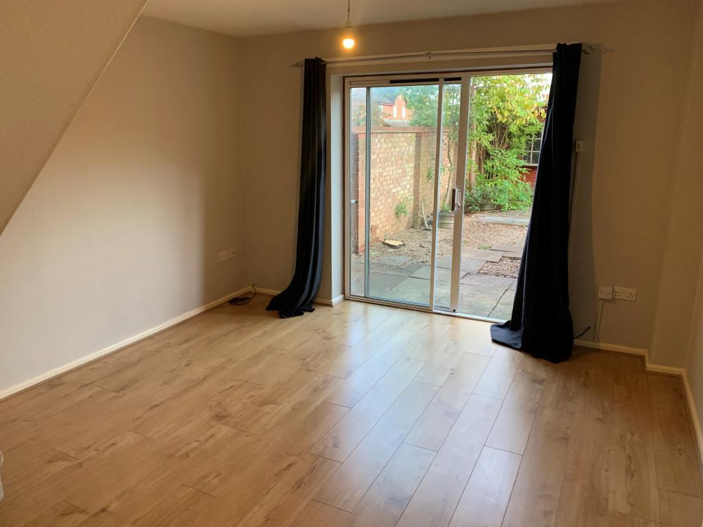 Coopers Green, Bicester, OX26 2 bed end of terrace house £1,200 pcm