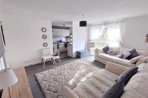 1 bedroom apartment for sale, Hamilton Court, Botwell Common Road, Hayes, Greater London, UB3