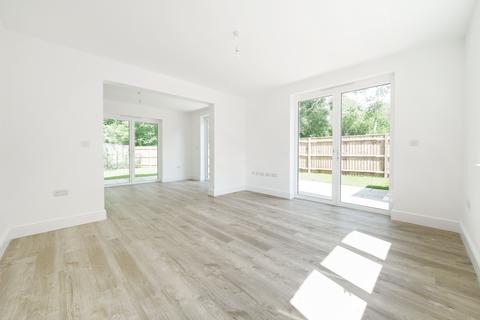 3 bedroom detached house for sale, Plot 14, Wakefield at Oakley Gardens, 14, Oakley Gardens RH1