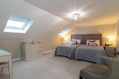 2 bedroom retirement property for sale, Plot 16, Two Bedroom Retirement Apartment at Knights Lodge, North Close, Lymington SO41