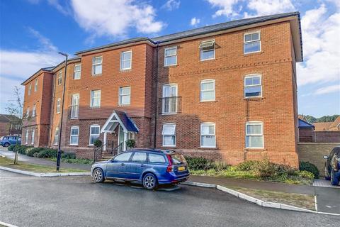Flat 5, 12 Caldecott Road, Allington, Maidstone, ME16 9GD