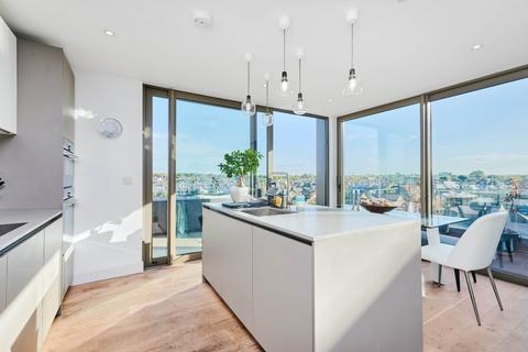 2 bedroom apartment for sale - Balham High Road, London, SW17
