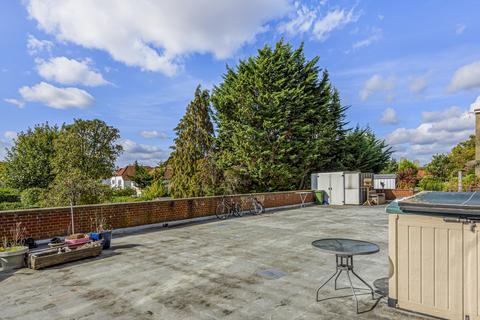 8 Ashcombe Parade, Woking, GU22 9EJ