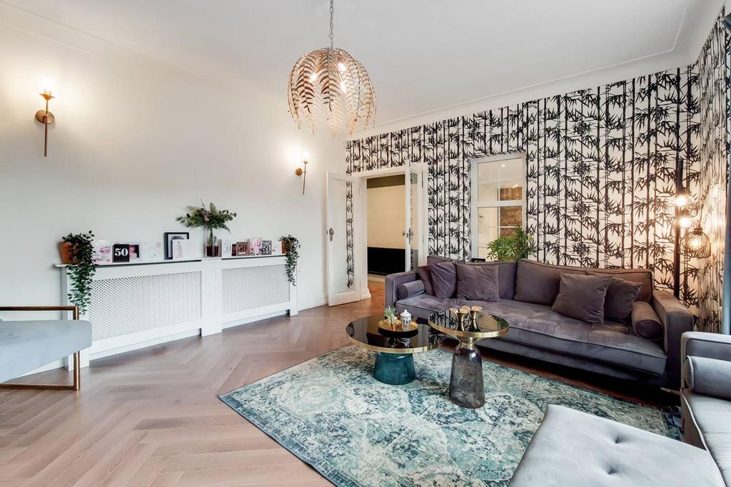 Stanmore Hill, Stanmore, HA7 3 bed semidetached house for sale £850,000