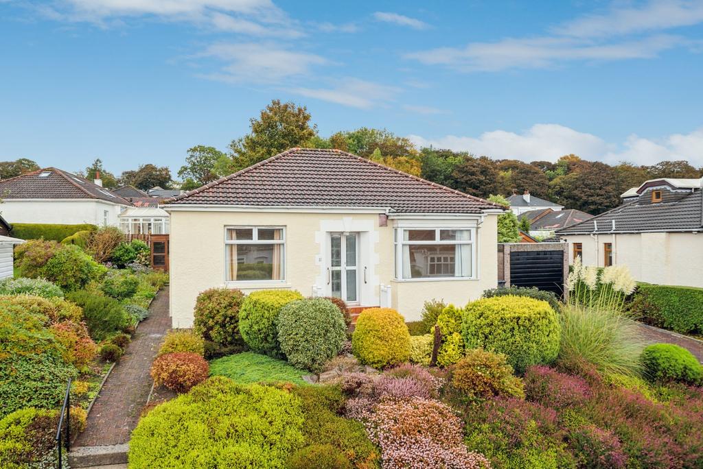 Oronsay Crescent, Bearsden, East Dunbartonshire, G61 2EU 2 bed detached bungalow for sale £295,000
