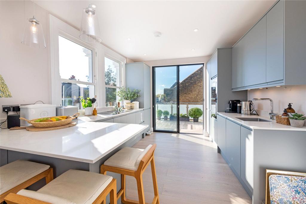 Apartment in London, Clapham Junction - View 2