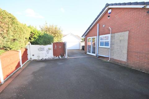 3 bedroom semi-detached bungalow to rent, Wimborne Road, Wigan, WN5