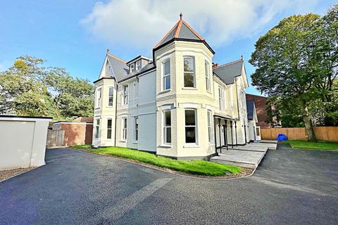 2 bedroom flat for sale - Bournemouth