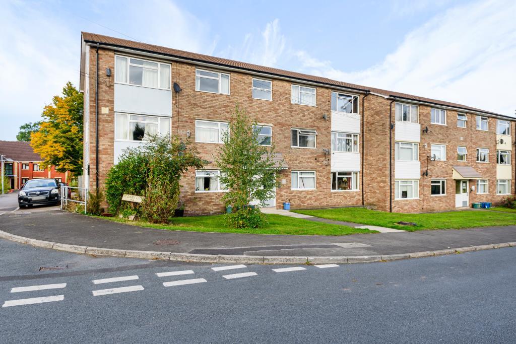 Abergavenny, Monmouth, NP7 2 bed block of apartments for sale £125,000