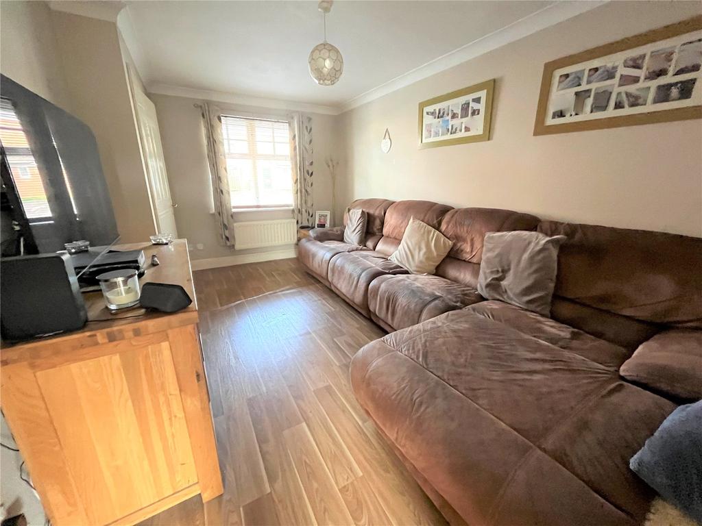 Magennis Close, Rowner, Gosport, Hampshire, PO13 2 bed terraced house £219,950