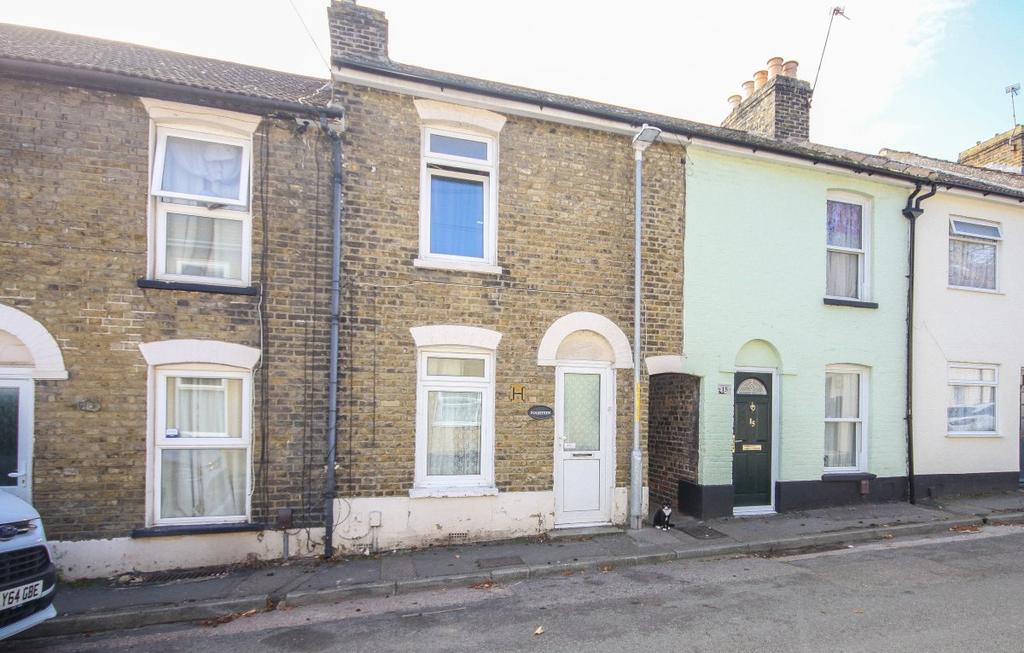 Bassett Road, Sittingbourne 2 bed house £210,000