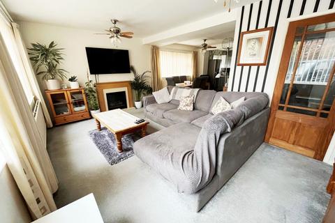 310 Acre Lane, Northampton, NN2 8PY
