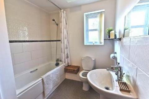 2 bedroom apartment for sale, Stanley Road, Whalley Range M16