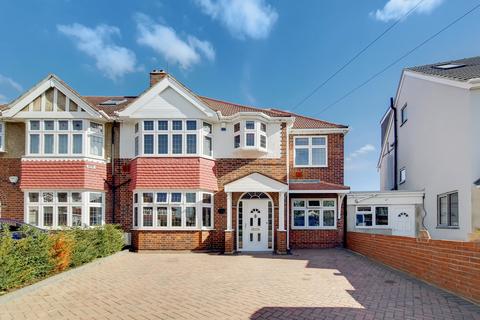 69 Burns Way, Hounslow, TW5 9BD