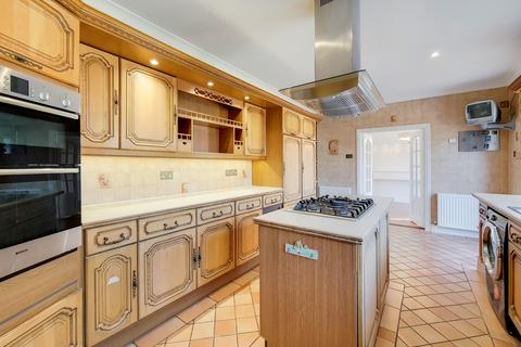69 Burns Way, Hounslow, TW5 9BD