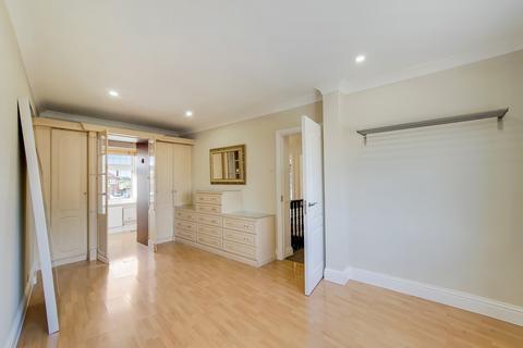 69 Burns Way, Hounslow, TW5 9BD