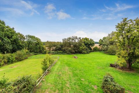 3 bedroom village house for sale, Wrotham Hill, Dunsfold, Godalming, Surrey, GU8 4PA