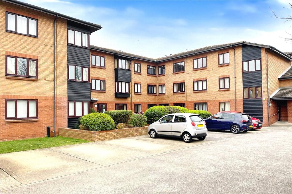 Oakland Court, Fitzalan Road, Littlehampton, West Sussex 1 bed