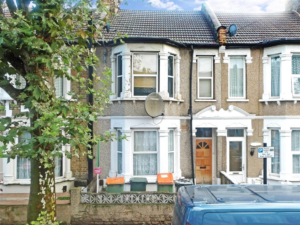 Macaulay Road, London 2 bed ground floor flat for sale £300,000