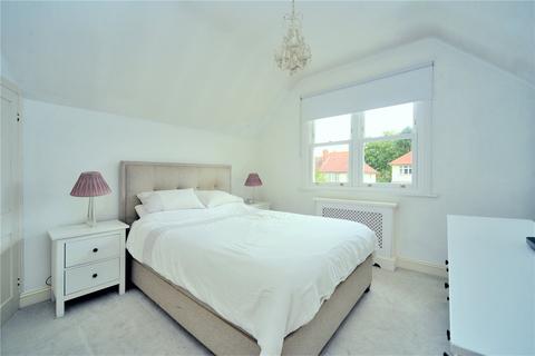 3 bedroom semi-detached house for sale - Epsom Lane South, Tadworth, Surrey, KT20