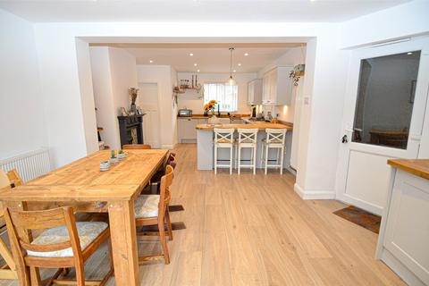 16 Appian Close, Birmingham, B14 6DS