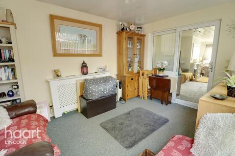 3 bedroom semi-detached house for sale - Laney Close, Lincoln