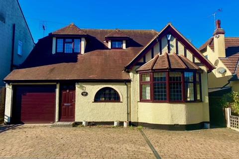 19 Belfairs Drive, Leigh-on-sea, SS9 3AA