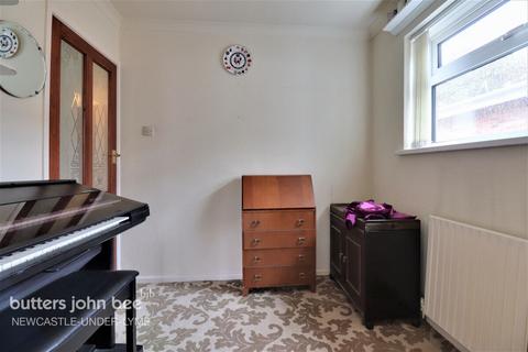 84 Clermont Avenue, Stoke-on-trent, ST4 8QP