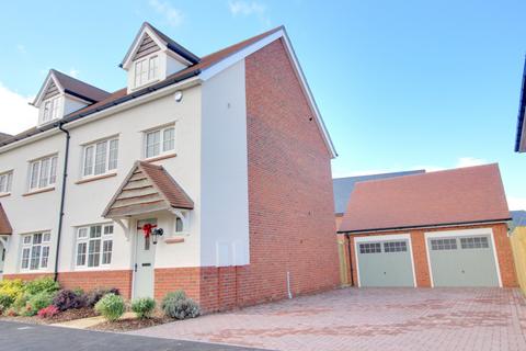 4 bedroom detached house to rent, Nicholson Way   Waterlooville   UNFURNISHED