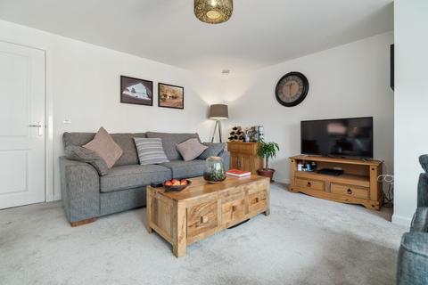 2/1, 2 Craig Terrace, Glasgow, G44 3AD