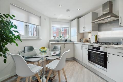 2/1, 2 Craig Terrace, Glasgow, G44 3AD