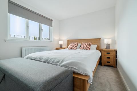 2/1, 2 Craig Terrace, Glasgow, G44 3AD