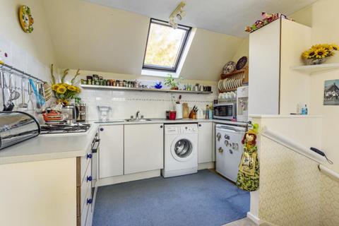 7 Campden Close, Witney, OX28 5YH