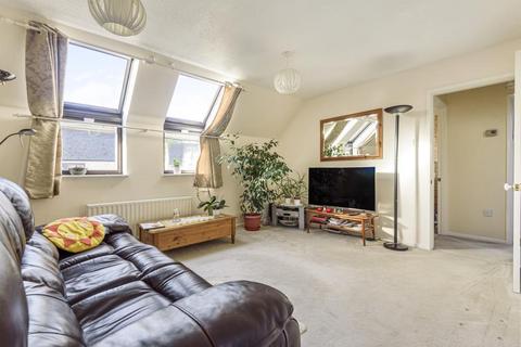 7 Campden Close, Witney, OX28 5YH
