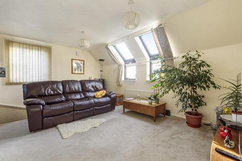 7 Campden Close, Witney, OX28 5YH