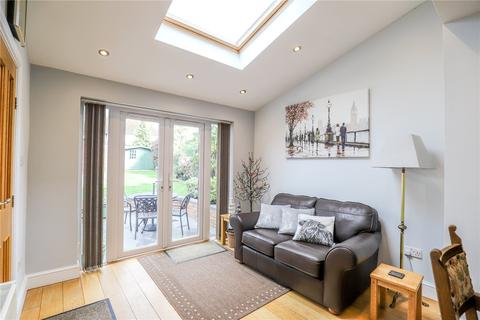 24 Hammers Gate, St Albans, AL2 3DZ