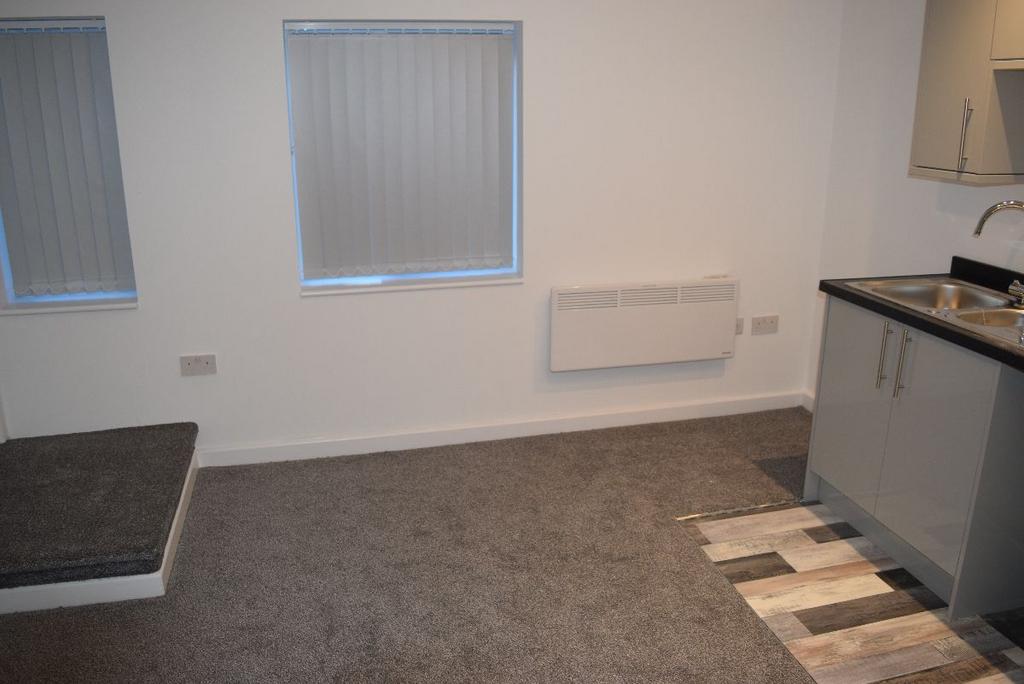 Abbey Road, Bearwood, B67 5RA 1 bed apartment £700 pcm (£162 pw)
