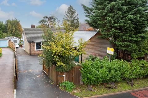 2 bedroom detached bungalow for sale - Five Ashes, Mayfield