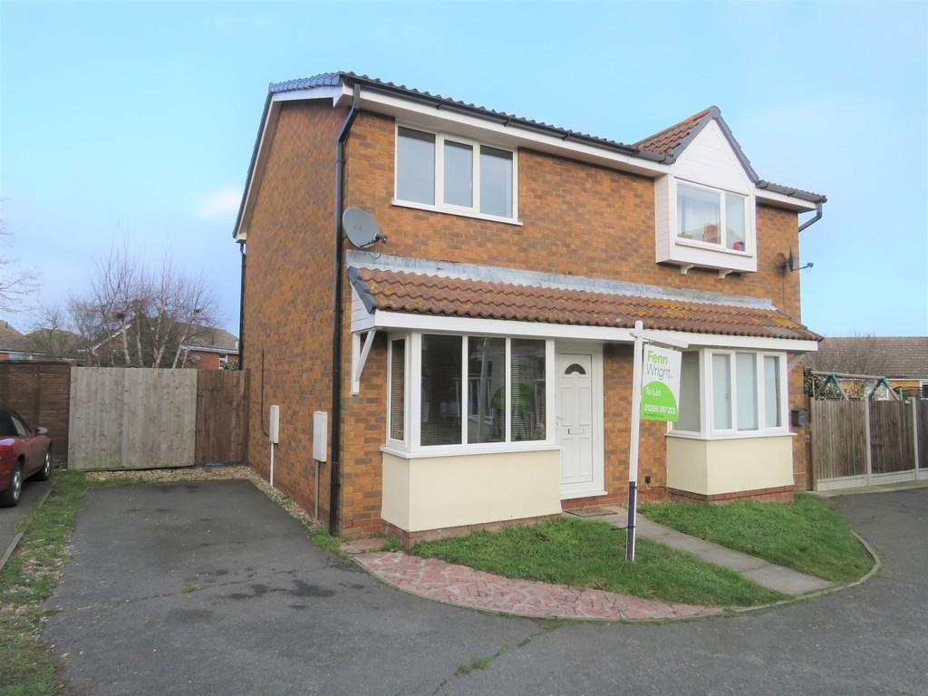Lydgate Close, Lawford, Manningtree, CO11 2SU 2 bed semidetached house