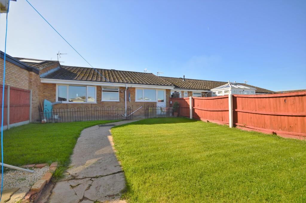 Broom Knoll, East Bergholt... 3 bed terraced bungalow £270,000
