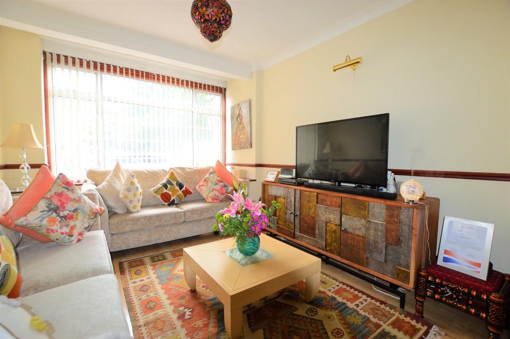 Wentworth Road, Southall 3 bed terraced house for sale £564,950