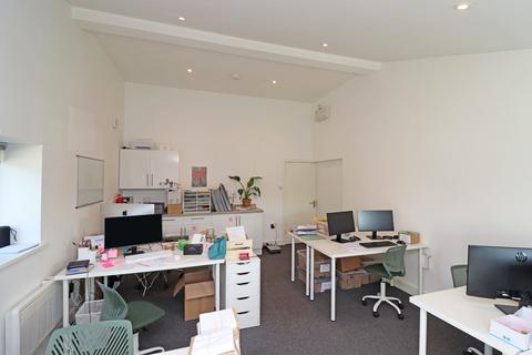Barn conversion to rent, Bluegate Lane, Capel St. Mary