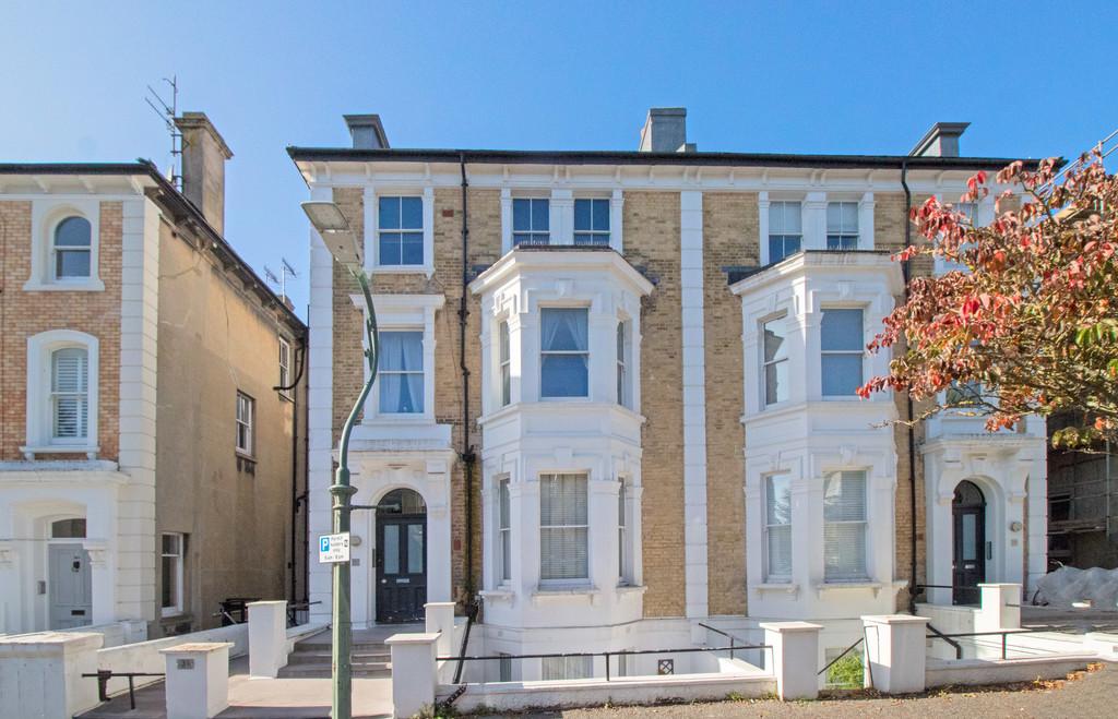 Selborne Road, Hove 1 bed flat £375,000