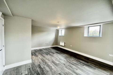 undefined, Kings Road, Newark