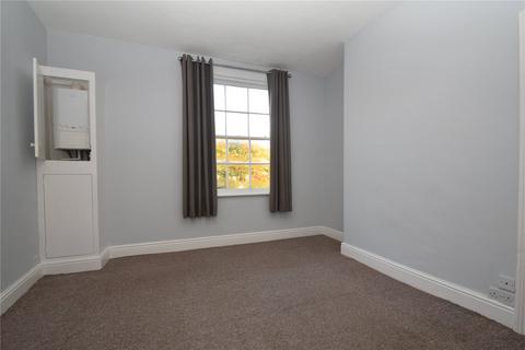 1 bedroom apartment to rent, Eastborough, Scarborough, North Yorkshire, YO11