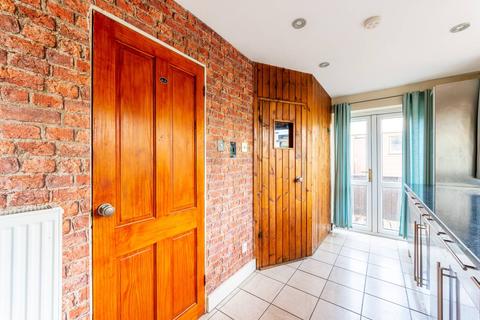 9 Eileen Road, London, SE25 5EJ