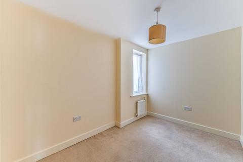 4 Watson Place, London, SE25 5EX