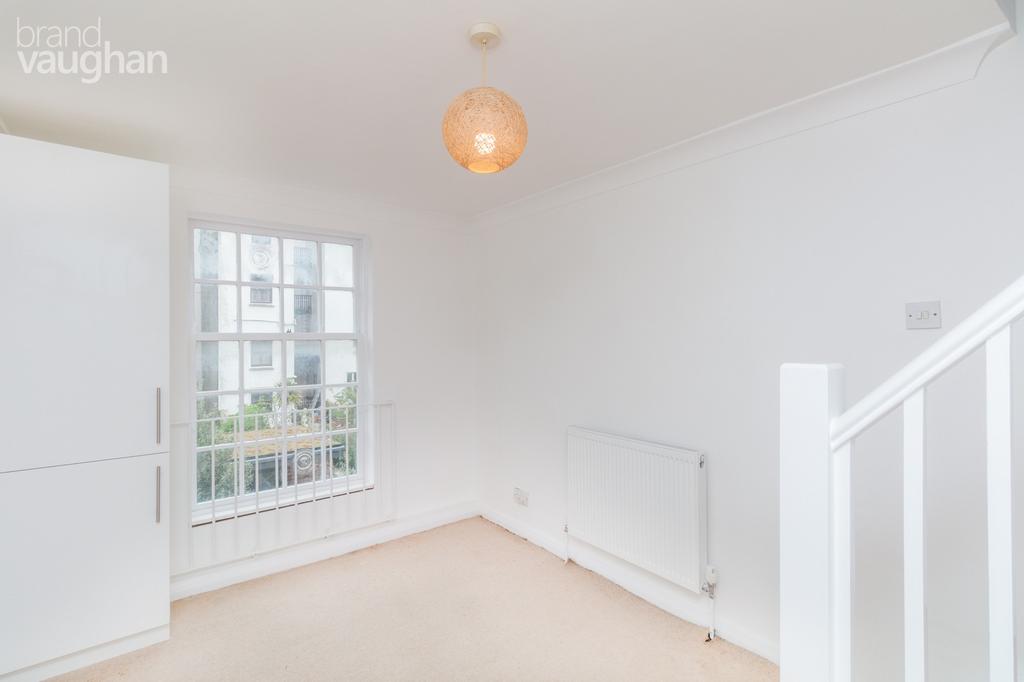 Eaton Place, Brighton, BN2 1 bed flat to rent £950 pcm (£219 pw)