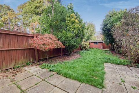 13 Barrow Road, Streatham, London, SW16 5PE